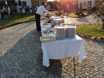iznajmljivanje opreme za svadbe cena